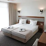 Koral Live 3* קולובז'ג